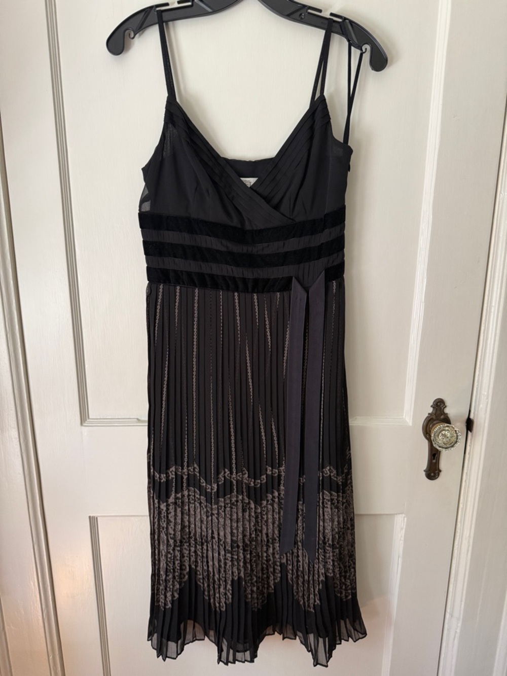 Ann Taylor Black Pleated Spaghetti-Strap Midi Dress
